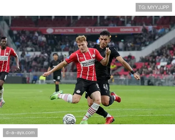 埃因霍温进攻火力全开，状态回暖成焦点