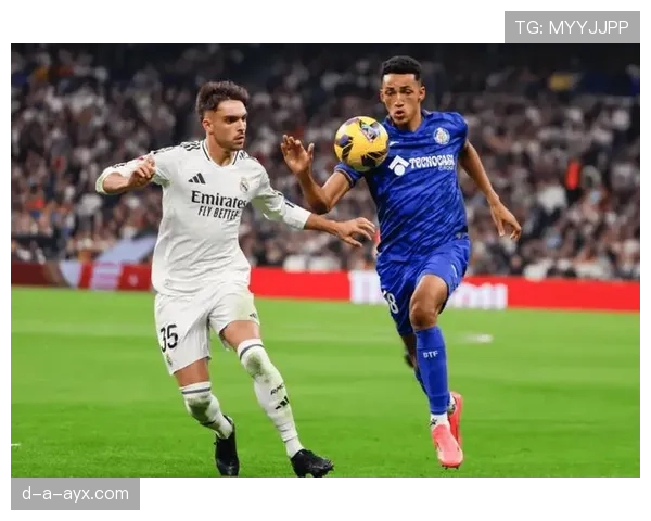 赫塔菲边路进攻奏效，稳健表现引关注