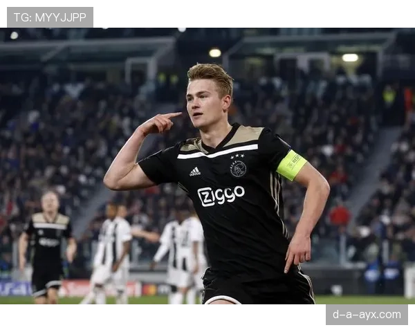 德里赫特状态回暖，强势对抗助球队逆转战局