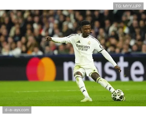 卡马文加:对抗能力与覆盖范围如何支撑中场防守 卡马文加:对抗能力与覆盖范围如何支撑中场防守