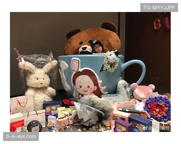 崔家溪这日常生活也太奢侈了吧，别跟我说他自己买的球鞋堆成山！